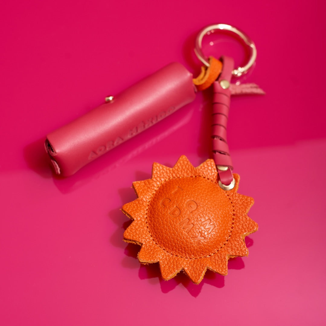 Solecito Carrier Charm